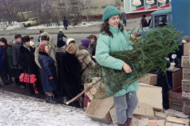 Как мы встречали Новый год в далекие 90-е Как мы встречали Новый год в далекие 90-е