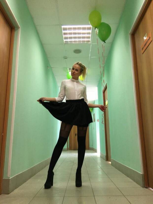 Офисные работницы Офисные работницы