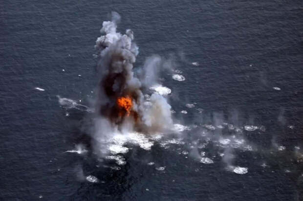 Иран идет на таран, США в панике: главная новость войны 25 апреля