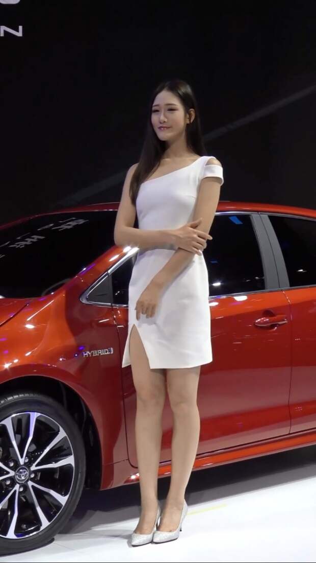 Девушки Auto Guangzhou 2018