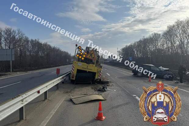 В Щекинском районе водитель Mitsubishi врезался в КАМАЗ и погиб