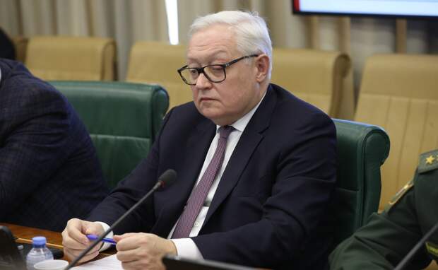 Рябков заявил, что США и Запад стали «политическими гопниками»