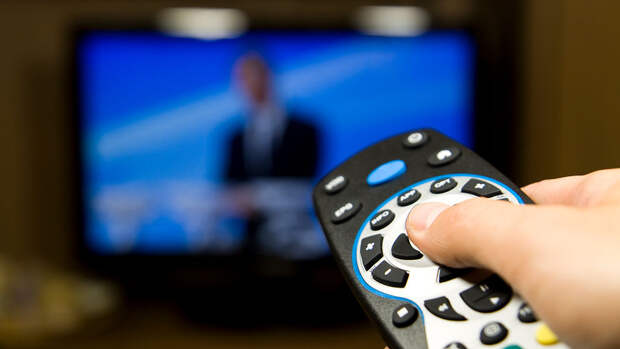 JAMA: привычка смотреть телевизор сидя мешает здоровому долголетию