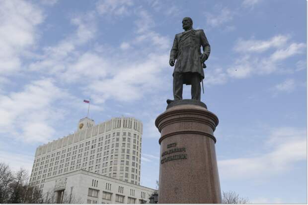Памятник Петру Столыпину. Яндекс.Картинки.