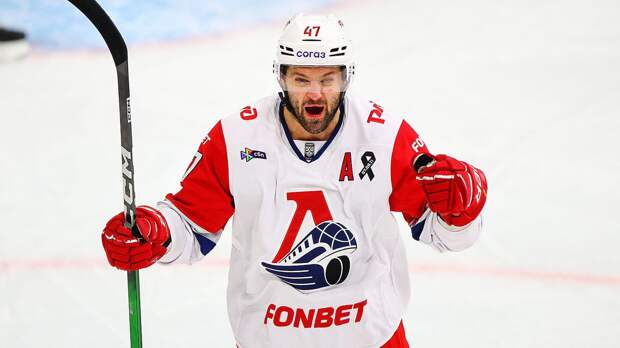 «Локомотив» переподписал контракт с Радуловым