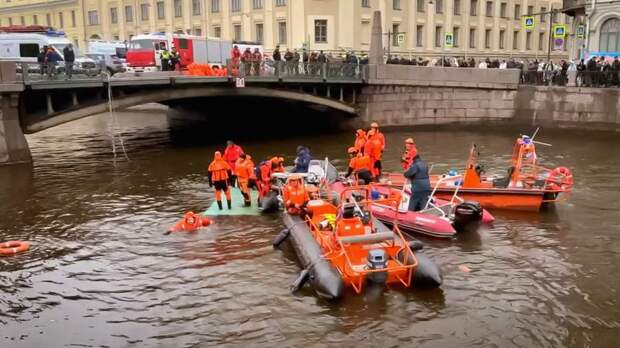 В Санкт-Петербурге задержали подозреваемого по делу о падении автобуса в реку