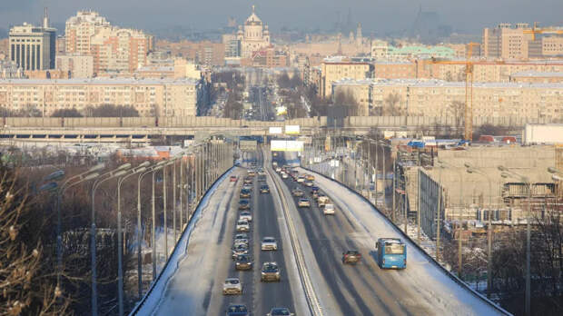 «Желтый» уровень опасности в Москве: сколько продлится, ждать ли морозов