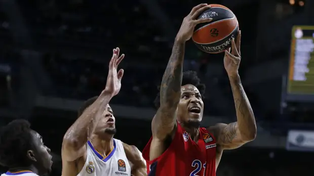 ЦСКА в баскетбольной Евролиге проиграл «Реалу», у которого вышло лишь пять игроков основы