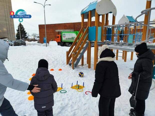 Во дворе Менделеевска прошла зимняя олимпиада