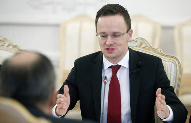 "Ъ": глава МИД Венгрии оценил потери Будапешта от антироссийских санкций