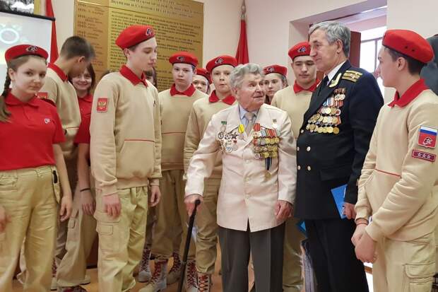 На укроТВ внезапно похвалили военную подготовку российской молодежи