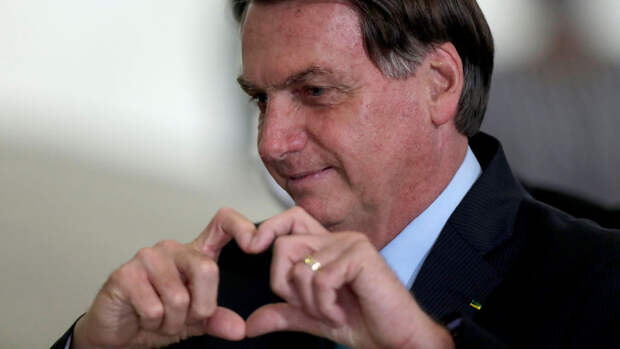 FT: экс-президент Бразилии Болсонару подал заявку на визу США на полгода