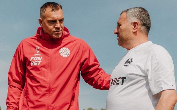 Тедеев — об отмененном голе Дзюбы: «Эти трактовки уже настолько всем надоели, что их никто не понимает»