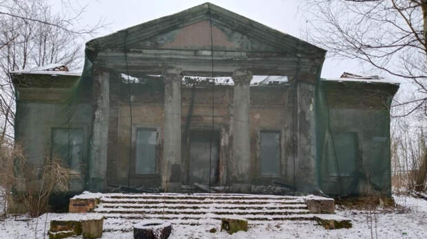 Заброшенный Дом культуры в Красном Селе снова хотят продать на торгах за 12 млн рублей