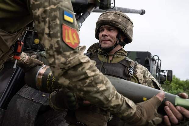 Командир ВСУ Федоренко призвал сделать военнообязанными всех украинских женщин