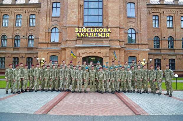 Фронтовое «мясо» начало прозревать — «Як воевать, когда семьи некуда девать?»