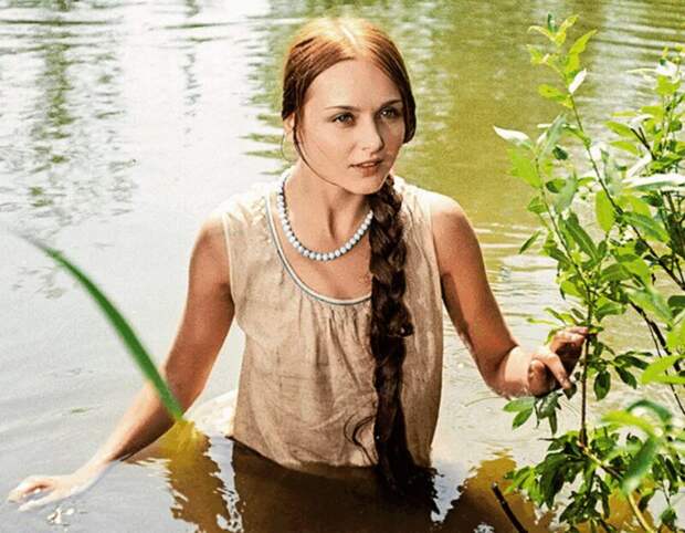 «Миша, что ты тут делаешь?»: как звезда «Большой перемены» лез к 17-летней актрисе, а она пряталась в курятнике