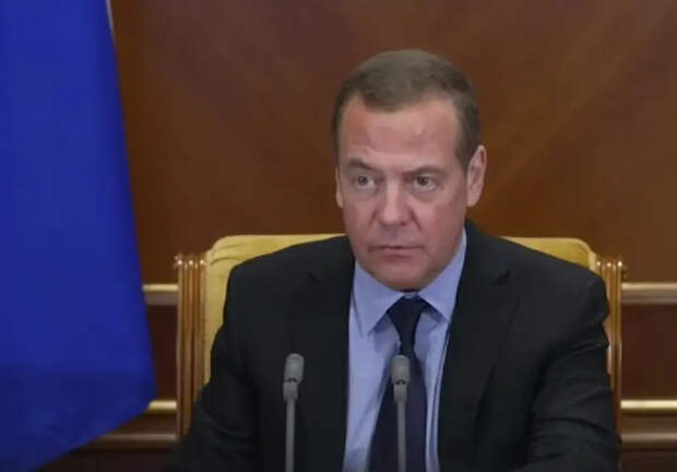 Зампред Совбеза РФ считает, что на Западе приняли решение о физическом устранении Зеленского