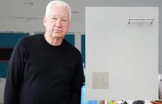 История и археология: Стакан с водой – это дуб: таможенники серьезно восприняли инсталляцию и не пропустили в Австралию – высокое искусство чуть не пострадало