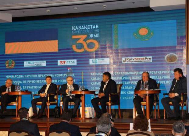 Казахстан готовится к пересмотру истории. Разрыв с Россией неизбежен Казахстан готовится к пересмотру истории. Разрыв с Россией неизбежен