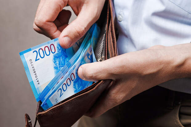 В Крыму мужчина украл 1,2 млн рублей, чтобы отдать долг стоматологу