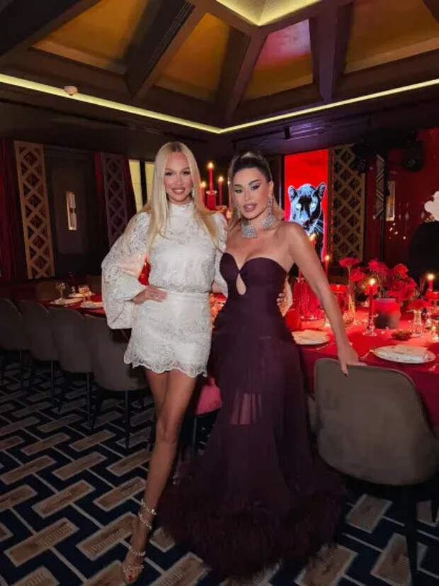 Виктория Лопырёва и Джвана Карим