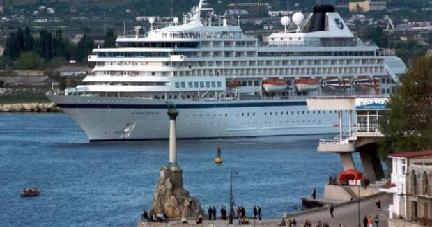 Не смотря на санкции иностранные корабли прибывают в Крым и Севастополь