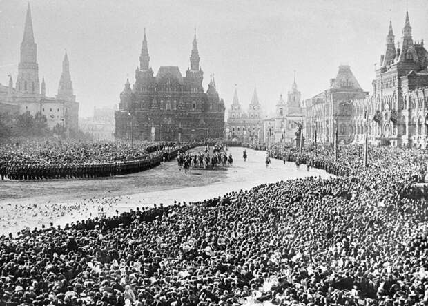 Золотая эпоха Российской Империи: как выглядела Москва в 1913 году? #53