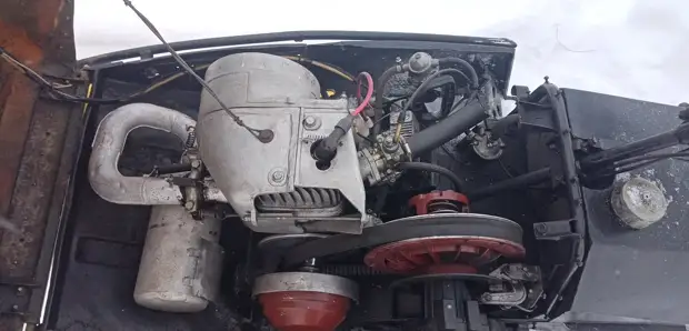 Легкий и маневренный! Мотор рмз, вес 160 кг, гуска от Бурана. Стоит дешевле мотособаки, но его сгубила бюрократия