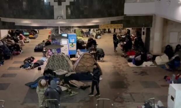 Метро Киева этой ночью https://t.me/webmoney_dn/311942Video: Видео от Донецкая группа новостей|Донецк.ДНР