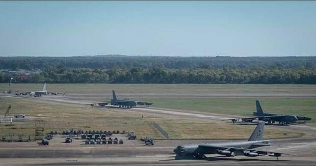 Загадочные дроны облетели военную базу в Луизиане, где размещены стратегические