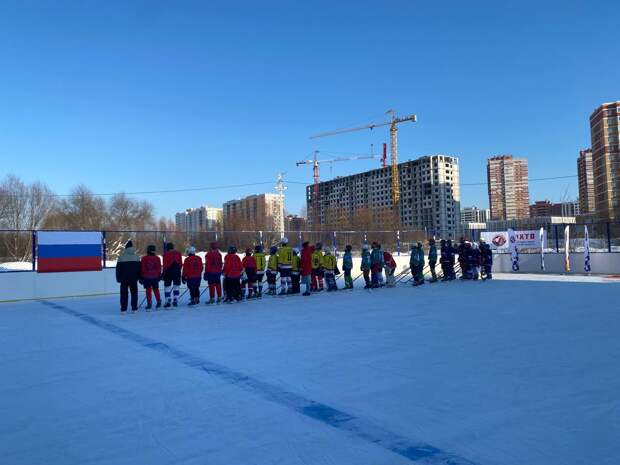 В Туле рядом с ЦИВСом открыли новую хоккейную коробку