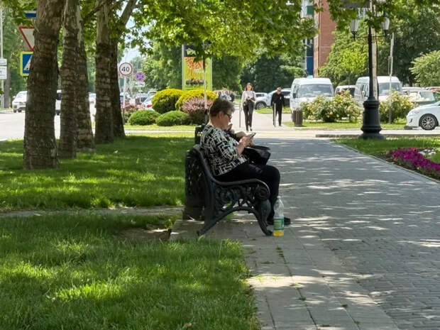 Надбавка для всех пенсионеров 1945–1965 годов: как ее без беготни оформить и какую сумму можно получить