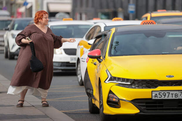 Закон о локализации автомобилей такси вступил в силу