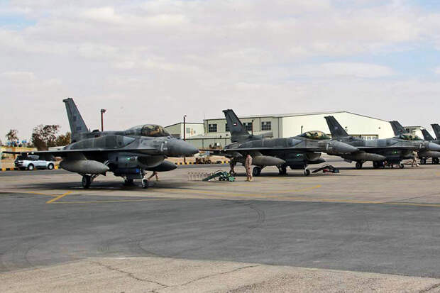 Угрозу для туристов от удара Ирана по авиабазе в ОАЭ оценили