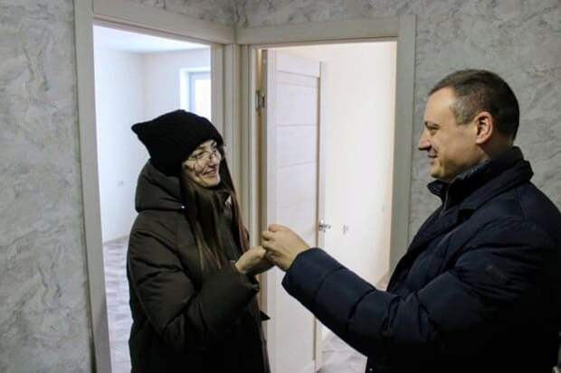 В Смоленской области молодые педагоги получают новое жилье