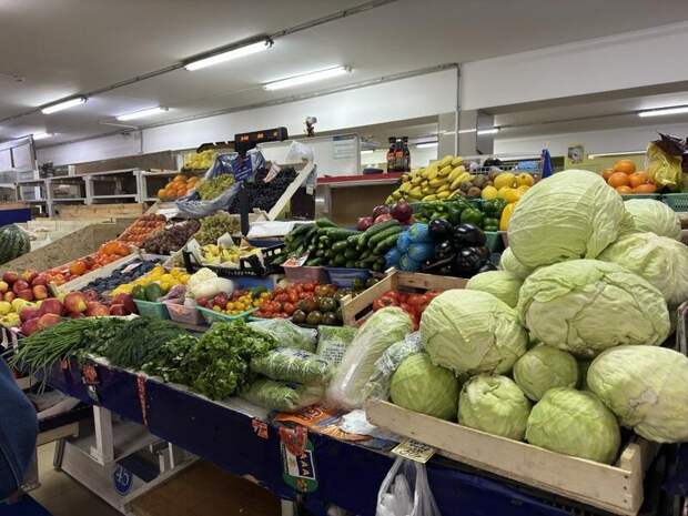 Более тонны опасных продуктов изъяли в магазинах «Светофор»