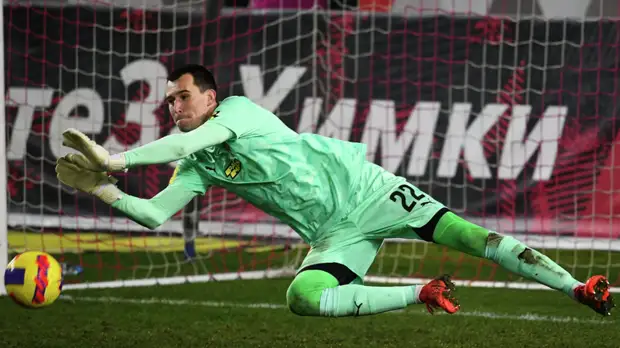 В «Зените» опровергли наличие переговоров с «Химками» по Лантратову