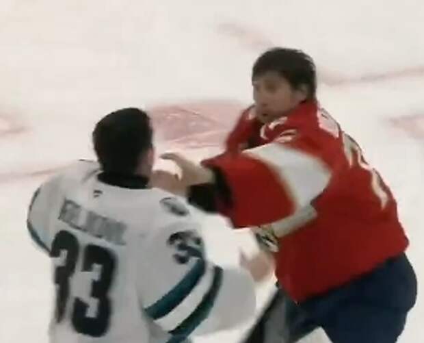 Бобровский сравнялся Хабибулиным по количеству матчей в НХЛ