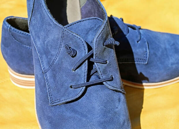 Чтобы замшевая обувь служила долго: правила ухода в домашних условиях