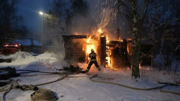 14 пожаров потушили в Алтайском крае 31 декабря