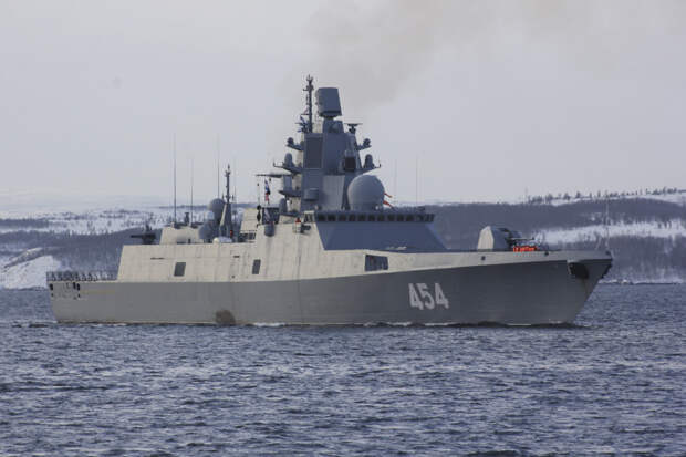 РИАН: Российские военные корабли прибывают в главный порт Кубы