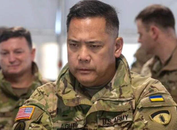 Пьяный генерал ВС США потерял секретные документы в поезде и опозорился в Киеве