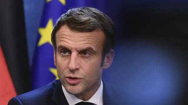 Макрон выразил надежду на завершение пандемии в 2022 году