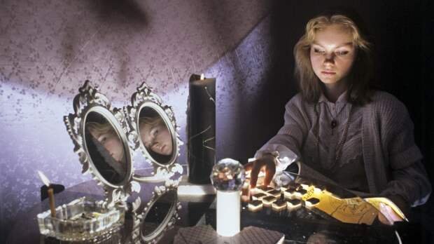 Магия вместо ума: почему на Украине власти регулярно обращаются к гадалкам