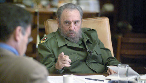 Умер Фидель Кастро. Ему было 90. Почтим память кубинского лидера история, кастро, куба, память