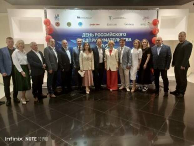 Бизнес-омбусдмен Подмосковья и его представители поздравили предпринимателей с профессиональным праздником