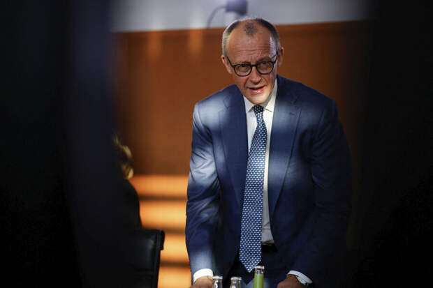 Мерц анонсировал визит в США, направленный на обсуждение пошлин