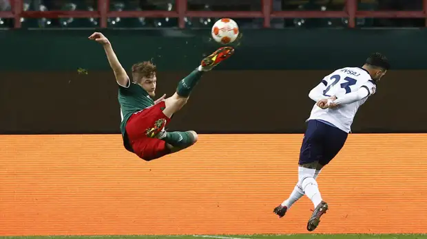 «Лацио» повёл со счётом 2:0 в матче ЛЕ с «Локомотивом»