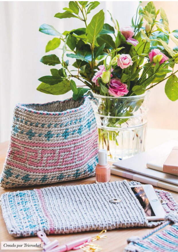 Вязаные косметички и органайзеры, созданные при помощи крючка, стали популярным и практичным аксессуаром для хранения различных предметов.-12